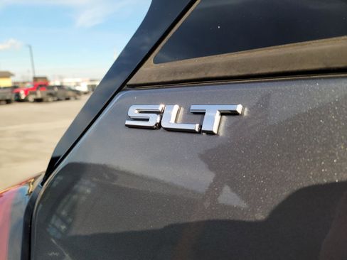 Used 2018 GMC Terrain SLT image 21