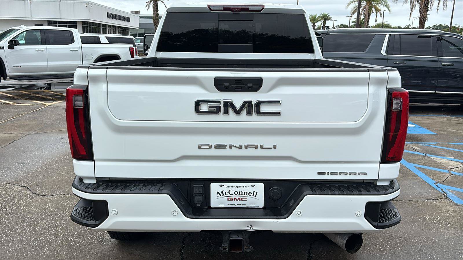 Certified 2024 GMC Sierra 2500 Denali Ultimate AWD/4WD image 6