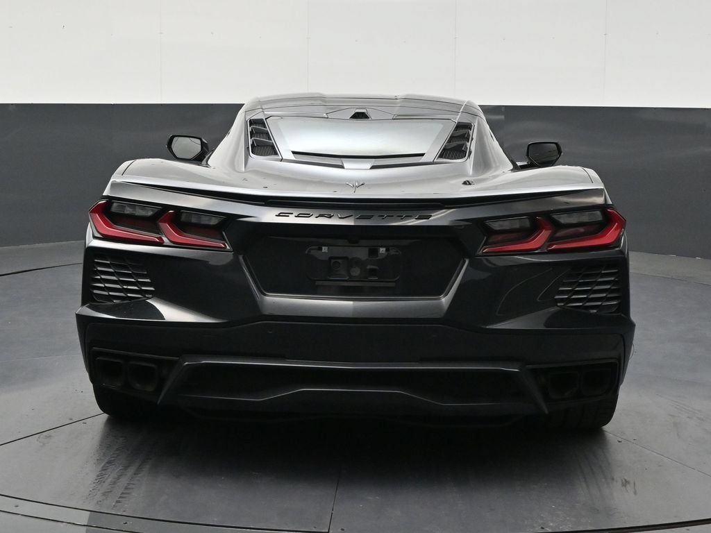 Used 2025 Chevrolet Corvette Stingray Preferred Cpe w/ Stealth Interior Trim Package RWD image 4