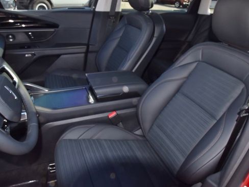 New 2026 Lincoln Nautilus Reserve w/ Jet Appearance Package image 34