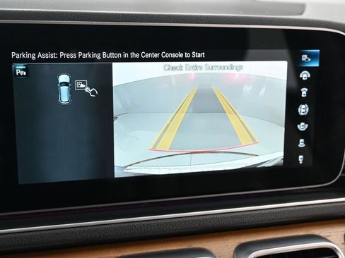 Used 2021 Mercedes-Benz GLE 350 image 25