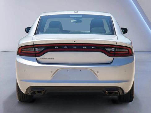 Used 2022 Dodge Charger SXT RWD image 8