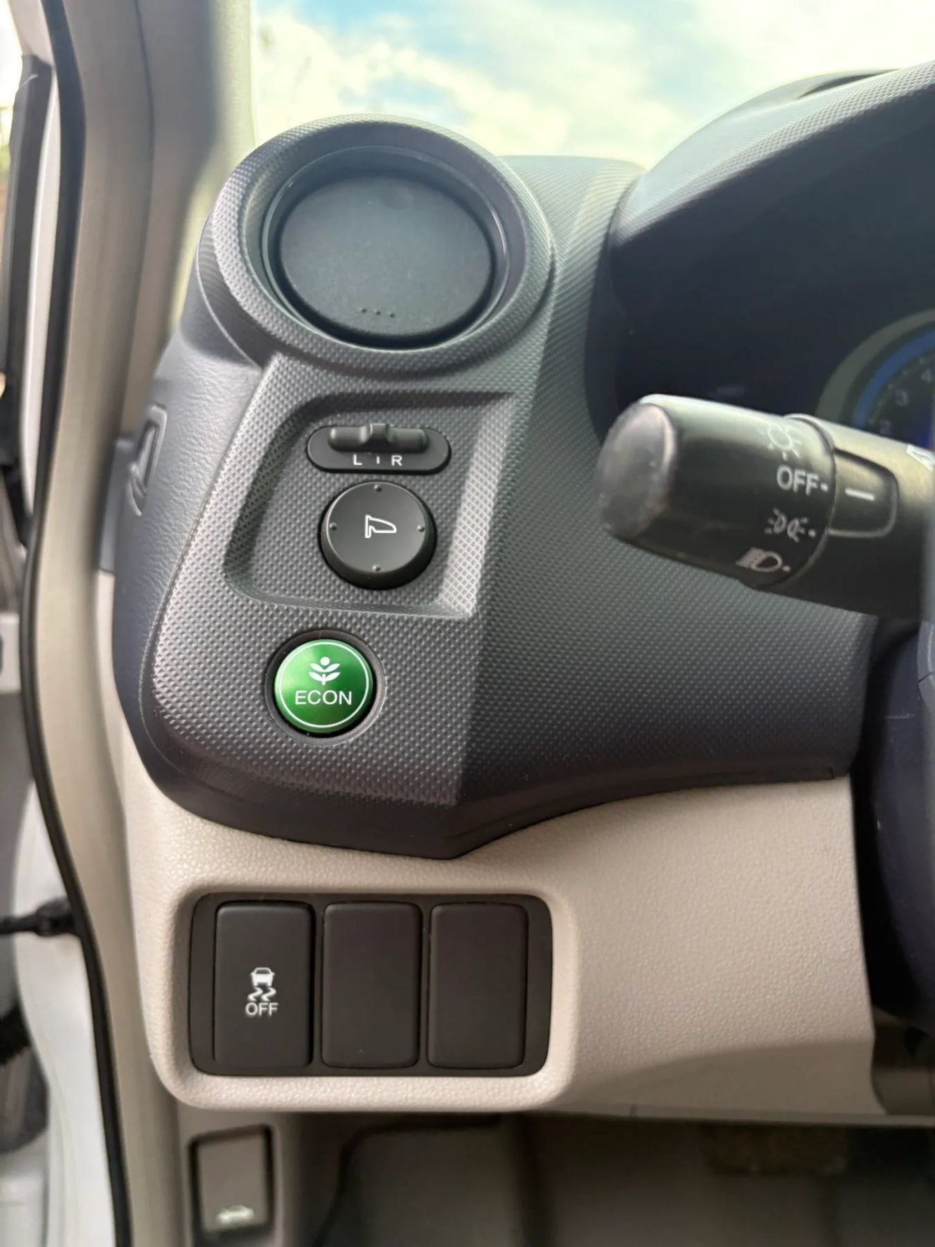 Used 2010 Honda Insight EX image 16