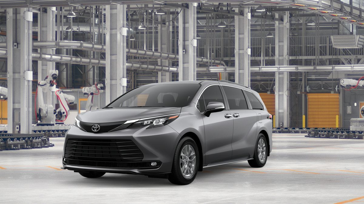 New 2026 Toyota Sienna XLE FWD image 1