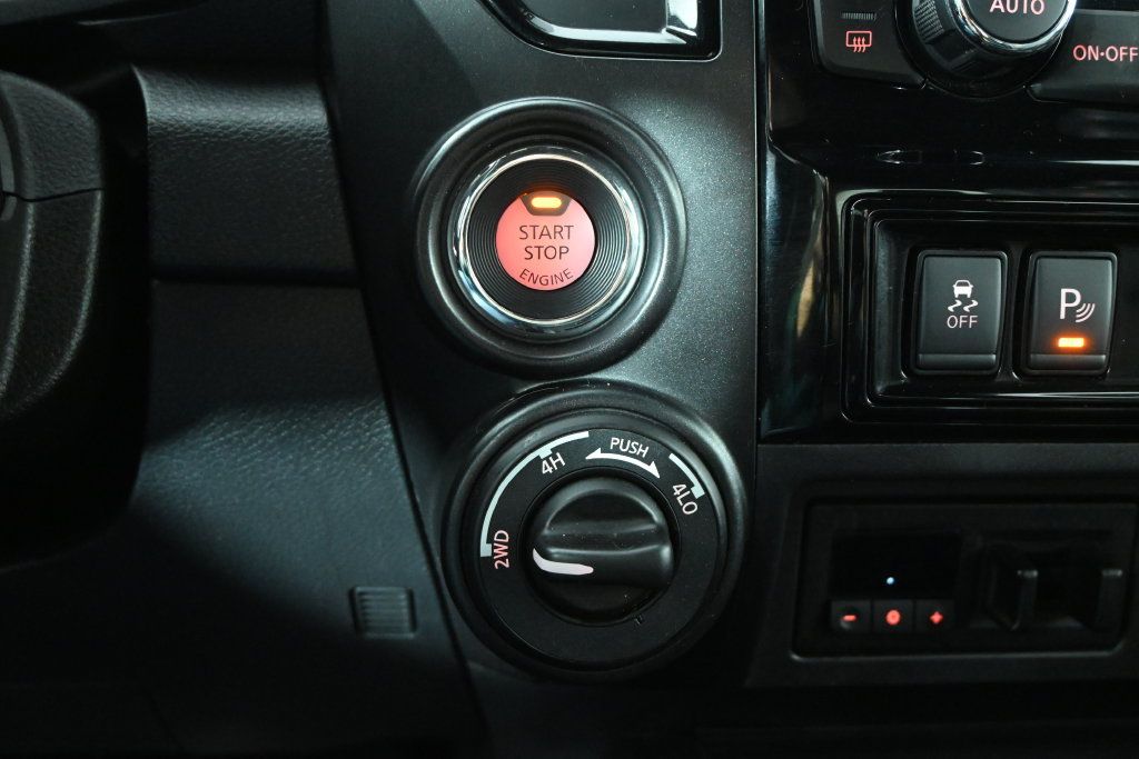 Used 2020 Nissan Titan PRO-4X w/ Pro-4x Convenience Package AWD/4WD image 31
