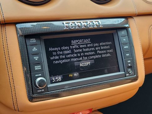 Used 2014 Ferrari California RWD image 29