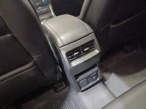 Used 2020 Ford Edge SEL w/ Convenience Package image 23