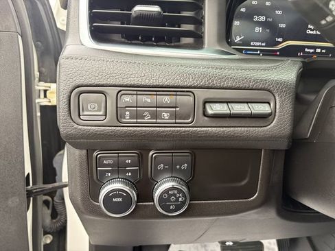 Used 2023 GMC Yukon Denali AWD/4WD image 22