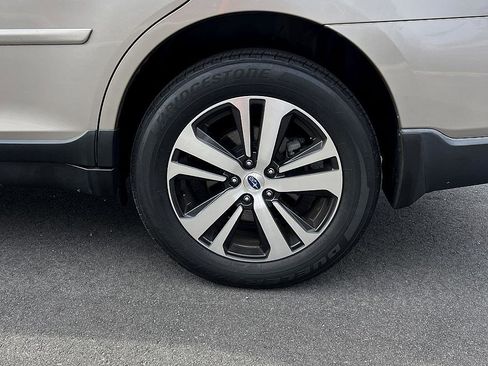 Used 2018 Subaru Outback 2.5i Limited image 13
