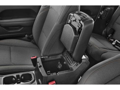 Certified 2025 Jeep Wrangler Unlimited Rubicon AWD/4WD image 14