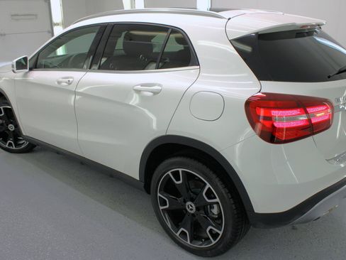 Used 2020 Mercedes-Benz GLA 250 w/ Convenience Package image 16