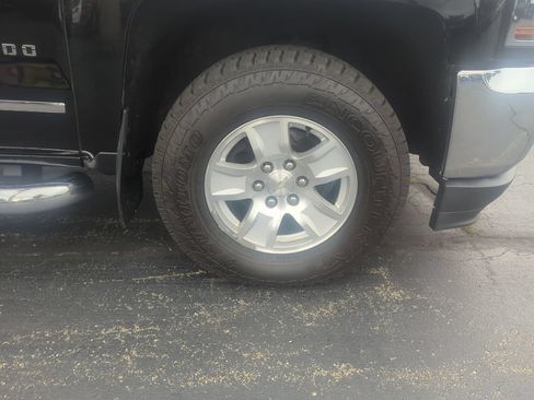 Certified 2018 Chevrolet Silverado 1500 LT w/ All Star Edition AWD/4WD image 10