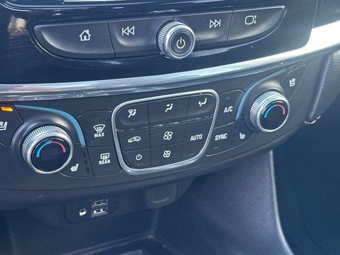 Used 2020 Chevrolet Traverse Premier w/ Redline Edition AWD/4WD image 20