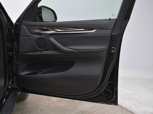 Used 2019 BMW X6 sDrive35i w/ Convenience Package image 15