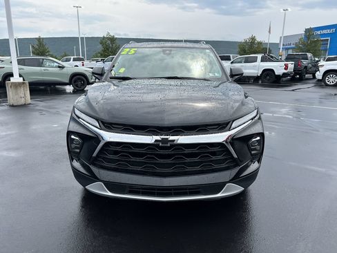 Used 2025 Chevrolet Blazer LT w/ Convenience Package AWD/4WD image 2