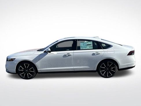 New 2026 Honda Accord Touring image 2