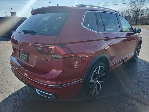 Used 2024 Volkswagen Tiguan SEL R-Line AWD/4WD image 3
