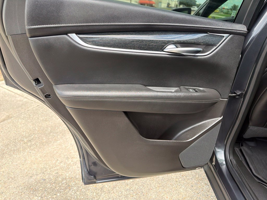 Used 2022 Cadillac XT5 Premium Luxury w/ Technology Package FWD image 14
