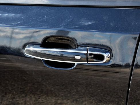 Used 2024 GMC Terrain Denali w/ Denali Premium Package image 12