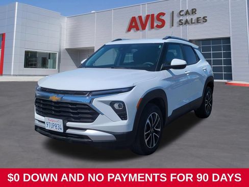 Used 2025 Chevrolet TrailBlazer LT AWD/4WD image 1