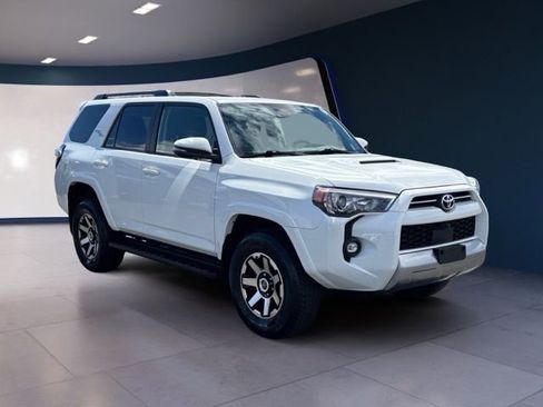 Used 2022 Toyota 4Runner TRD Off-Road Premium AWD/4WD image 7