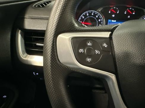 Used 2024 GMC Terrain SLE image 19