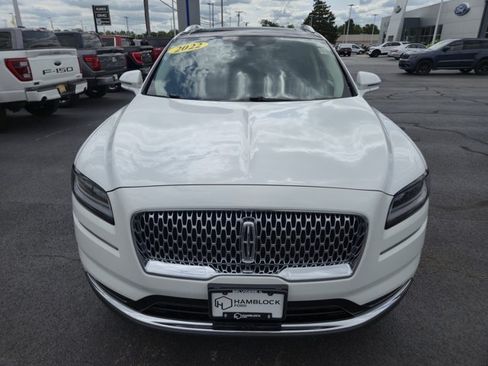 Used 2022 Lincoln Nautilus Reserve AWD/4WD image 3