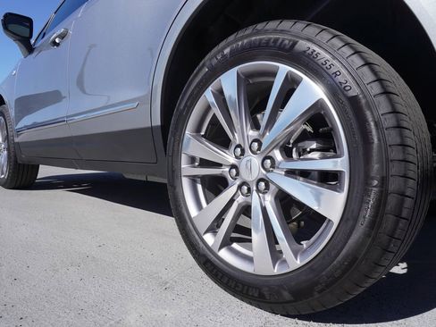 Certified 2025 Cadillac XT5 Premium Luxury image 6