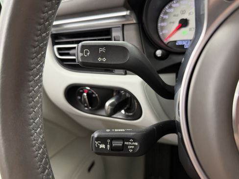Certified 2021 Porsche Macan Turbo AWD/4WD image 50