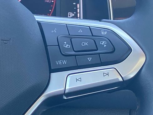 Used 2025 Volkswagen Jetta SEL FWD image 8