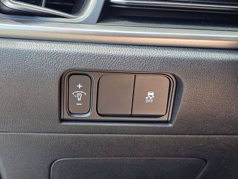 Used 2025 Kia Sorento S image 29