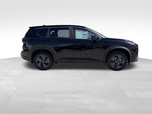New 2026 Nissan Rogue SV FWD image 9