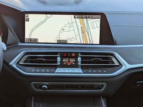 Used 2022 BMW X7 xDrive40i image 18