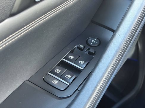 Used 2022 BMW X6 M50i w/ Executive Package AWD/4WD image 40