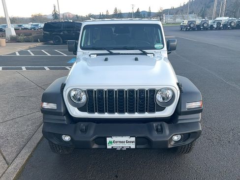 New 2026 Jeep Wrangler Unlimited Sport AWD/4WD image 4