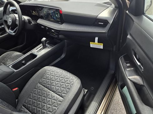 New 2026 Nissan Kicks SV w/ Cold Weather Package FWD image 7