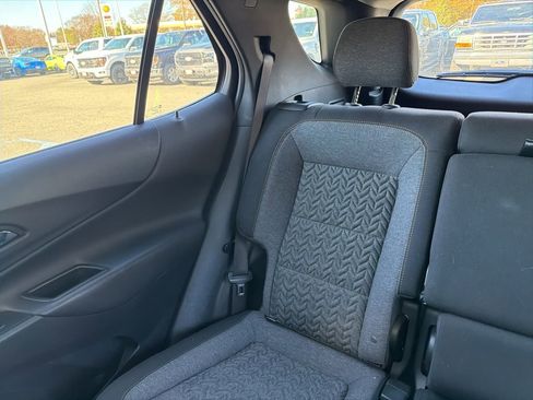 Used 2023 Chevrolet Equinox LT image 15