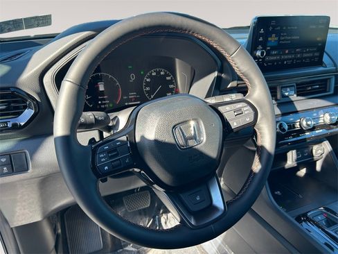 New 2025 Honda Pilot TrailSport image 12