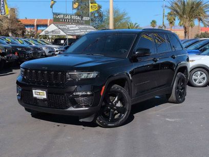 Used 2023 Jeep Grand Cherokee Limited w/ Black Appearance Package