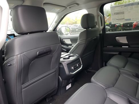 New 2026 Ford Expedition Active AWD/4WD image 29