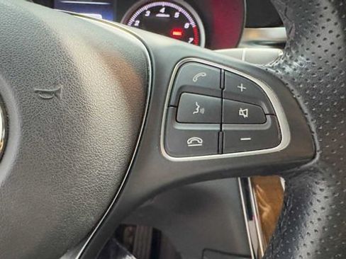 Used 2017 Mercedes-Benz GLC 300 4MATIC Coupe image 28