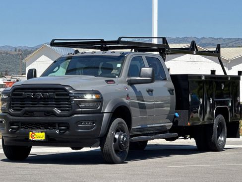 New 2026 RAM 5500 Tradesman w/ Max Tow Package image 9