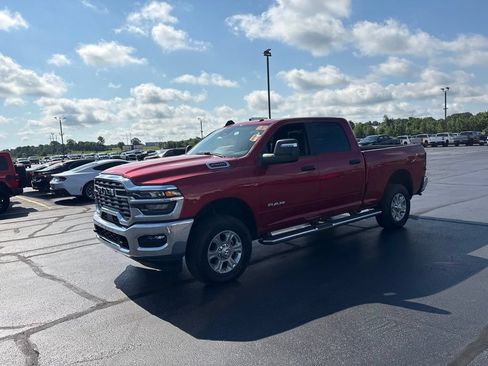 Used 2026 RAM 2500 Big Horn AWD/4WD image 6