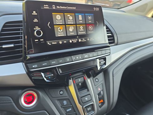 Used 2025 Honda Odyssey EX-L image 21