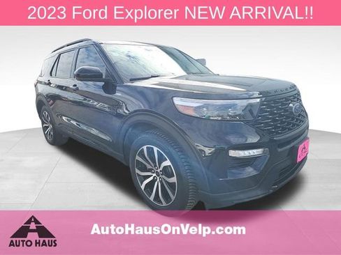 Used 2023 Ford Explorer ST-Line w/ Class IV Trailer Tow Package AWD/4WD image 1