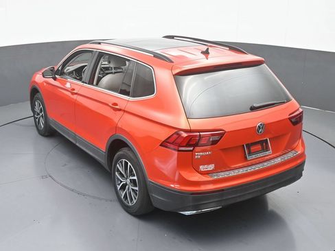 Used 2019 Volkswagen Tiguan SE w/ Panoramic Sunroof Package FWD image 46