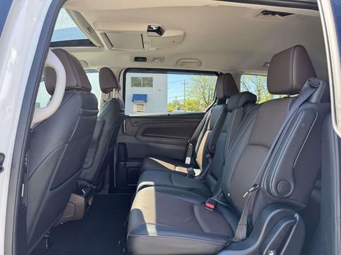 Certified 2025 Honda Odyssey Elite image 10