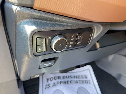 Certified 2024 Ford Bronco Outer Banks AWD/4WD image 8