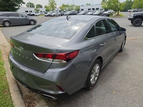 Used 2018 Hyundai Sonata SE FWD image 3