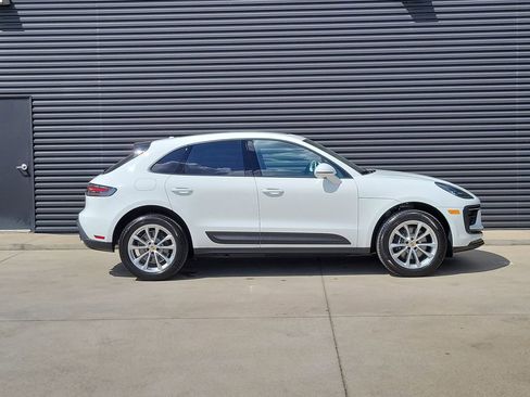 New 2026 Porsche Macan image 6